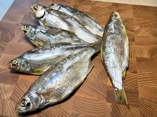 Бастони Палочки свиные острые: Тарань вяленая (Азовская)