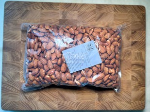 КВАНТОРГ Ушки по-мексикански с соусом чили 150гр/уп: Миндаль жарено-соленый