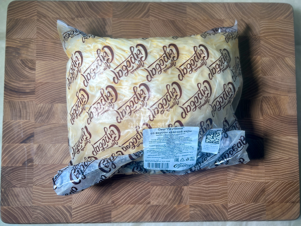 Сыр 1 кг ГОРНЫЙ СЫРОВАР (Паутинка со вкусом красной икры) в Люблино