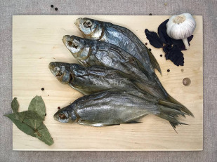 Мучные полоски ОРАНЖЕВЫЕ со вкусом говядины 76 гр: Густера вяленая